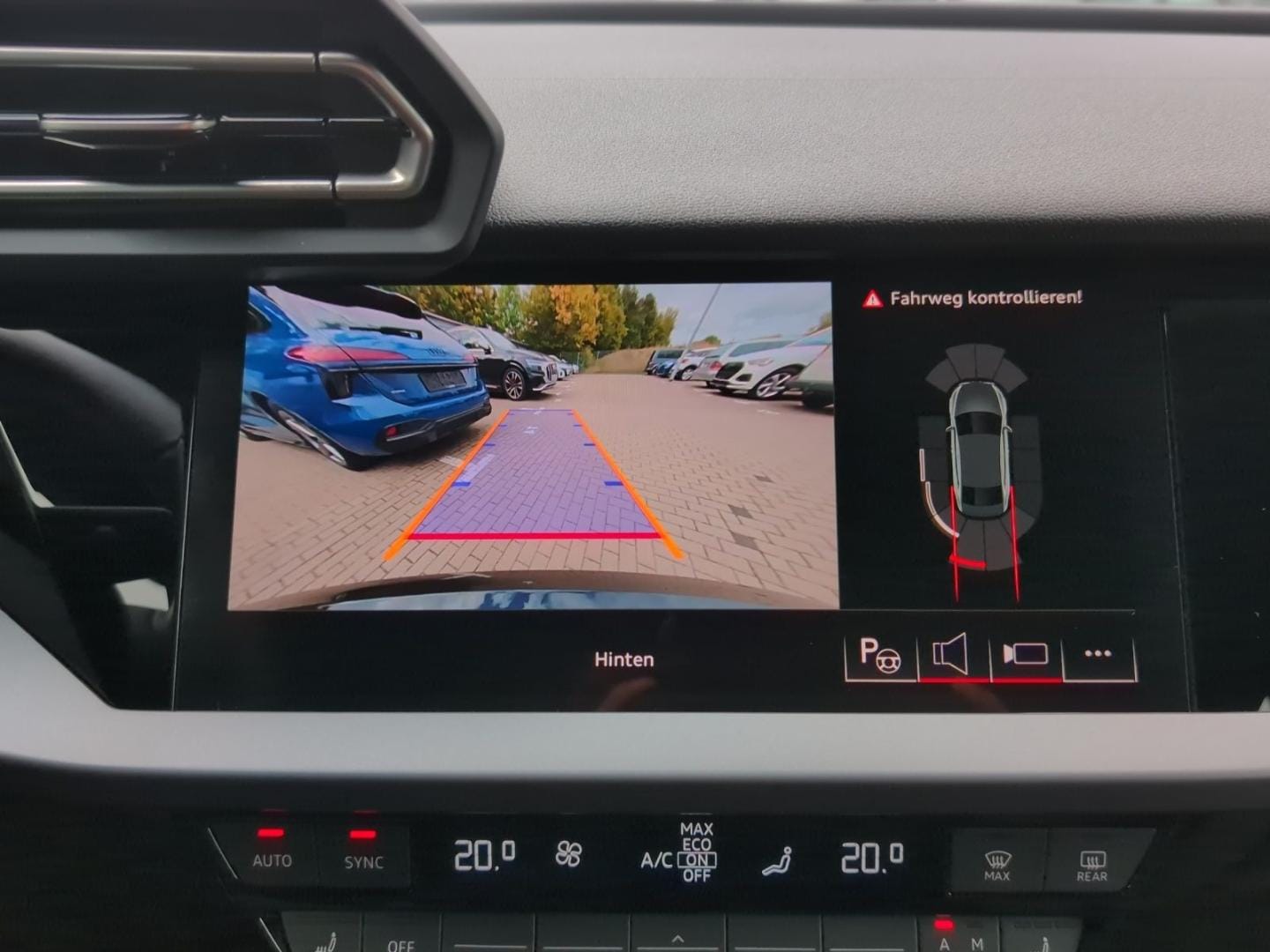 Bild über Audi A3 Limousine TFSI 110 kW S tronic - für weitere Informationen kontaktieren Sie den Audi Partner