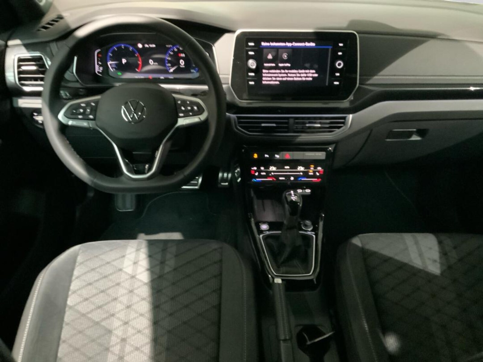 Volkswagen T-Cross – Bild 8