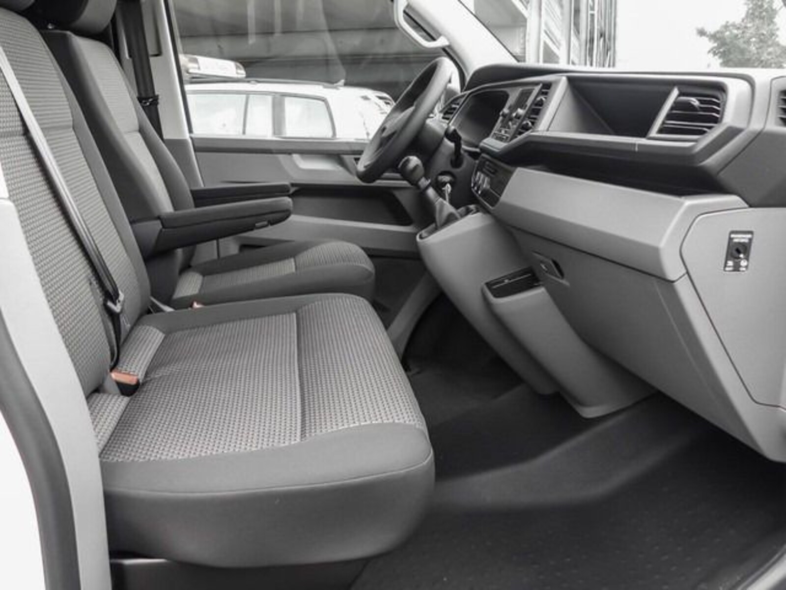 Volkswagen T6.1 Transporter Kasten kurzer Radstand – Bild 10