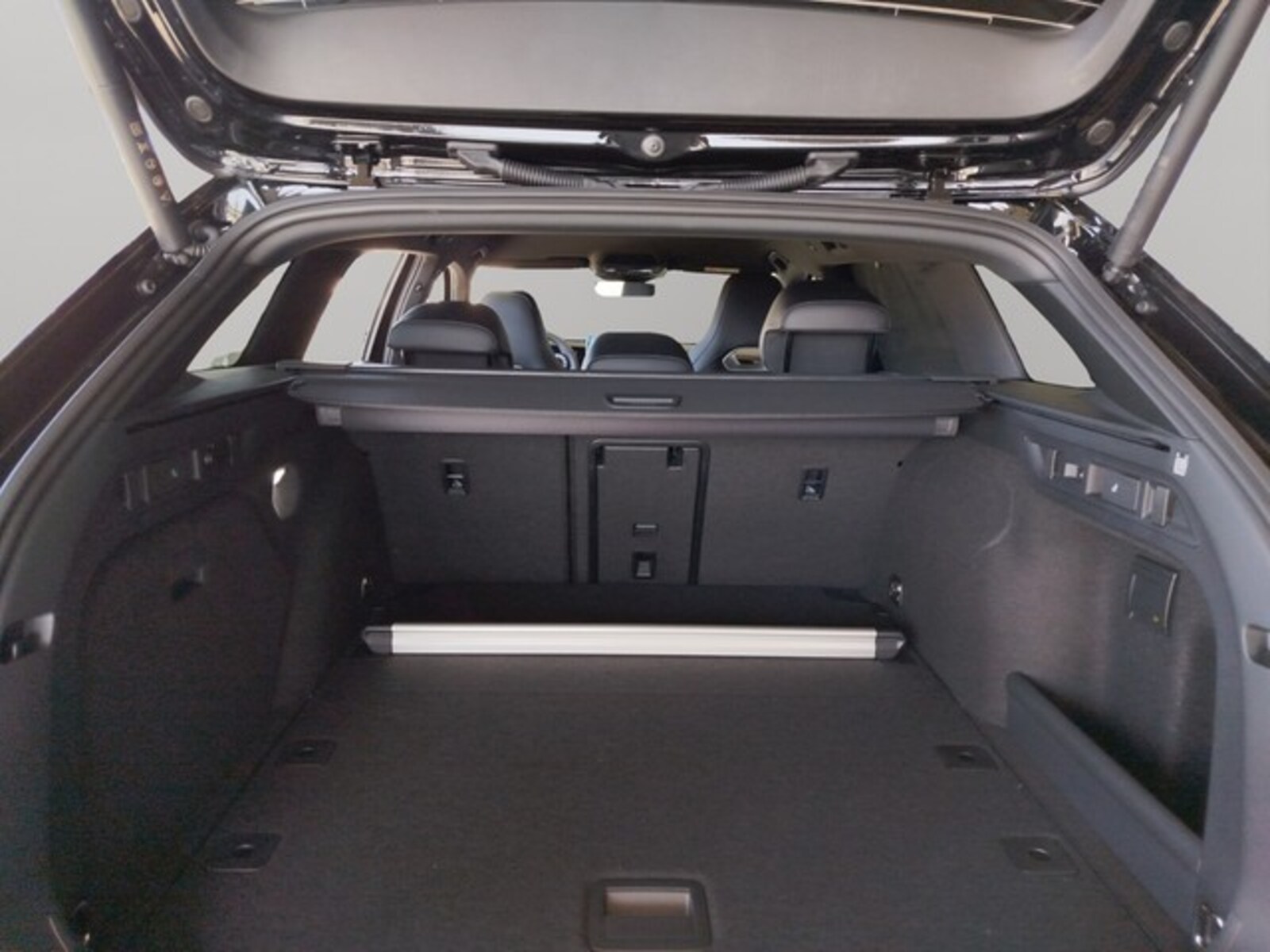 Volkswagen Passat – Bild 17