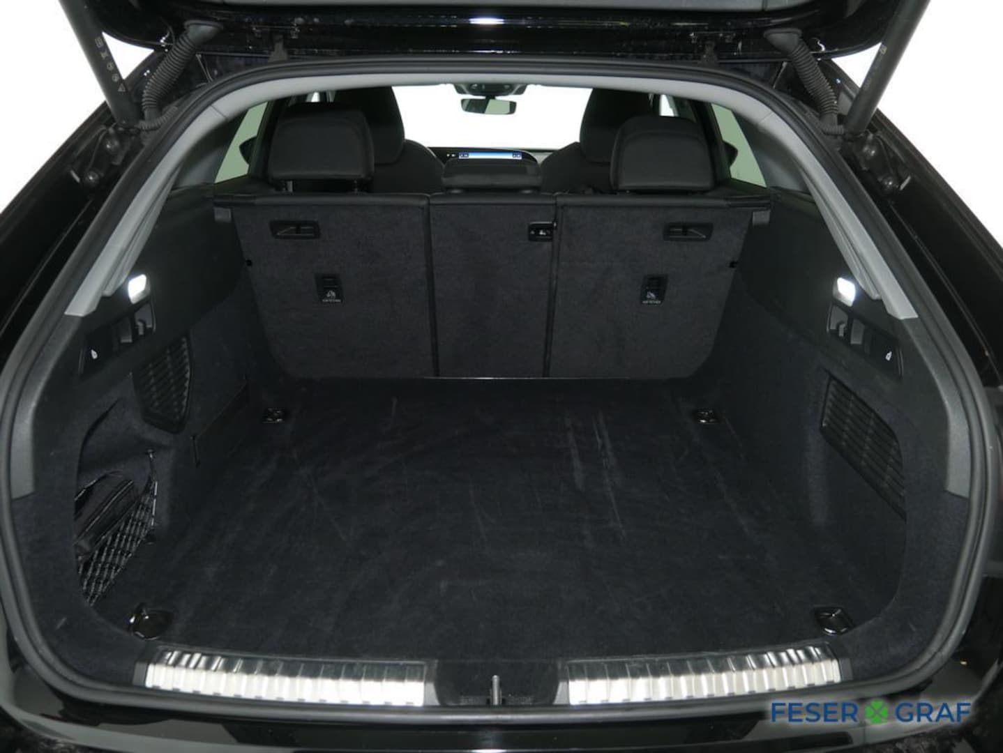 Bild über Audi A5 Avant TDI 150 kW S tronic - für weitere Informationen kontaktieren Sie den Audi Partner