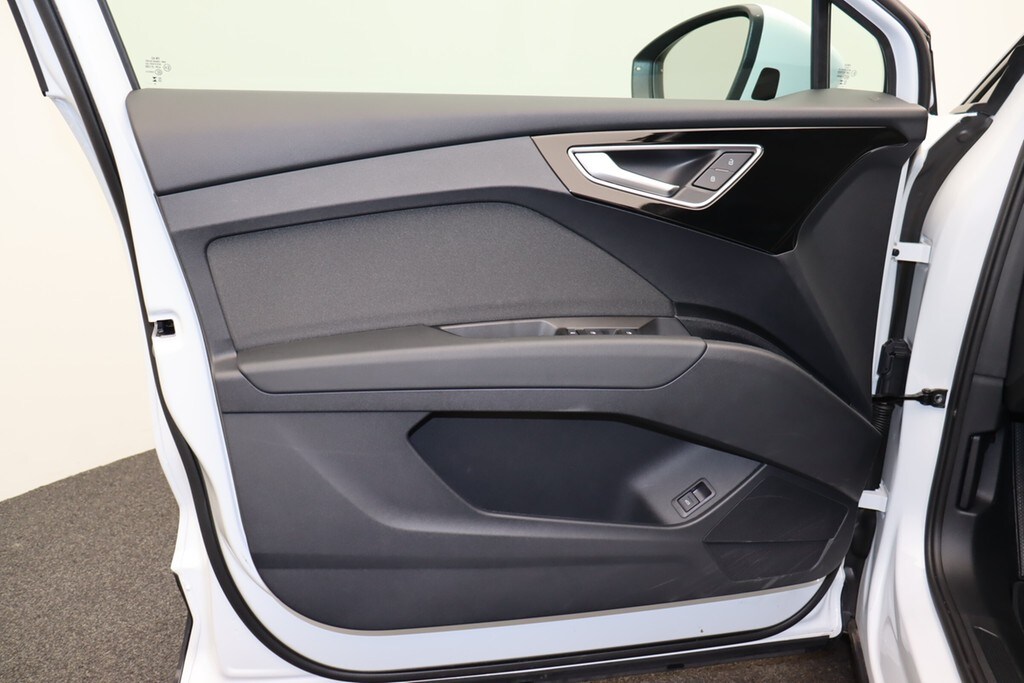 Image about Audi Q4 e-tron 40 e-tron