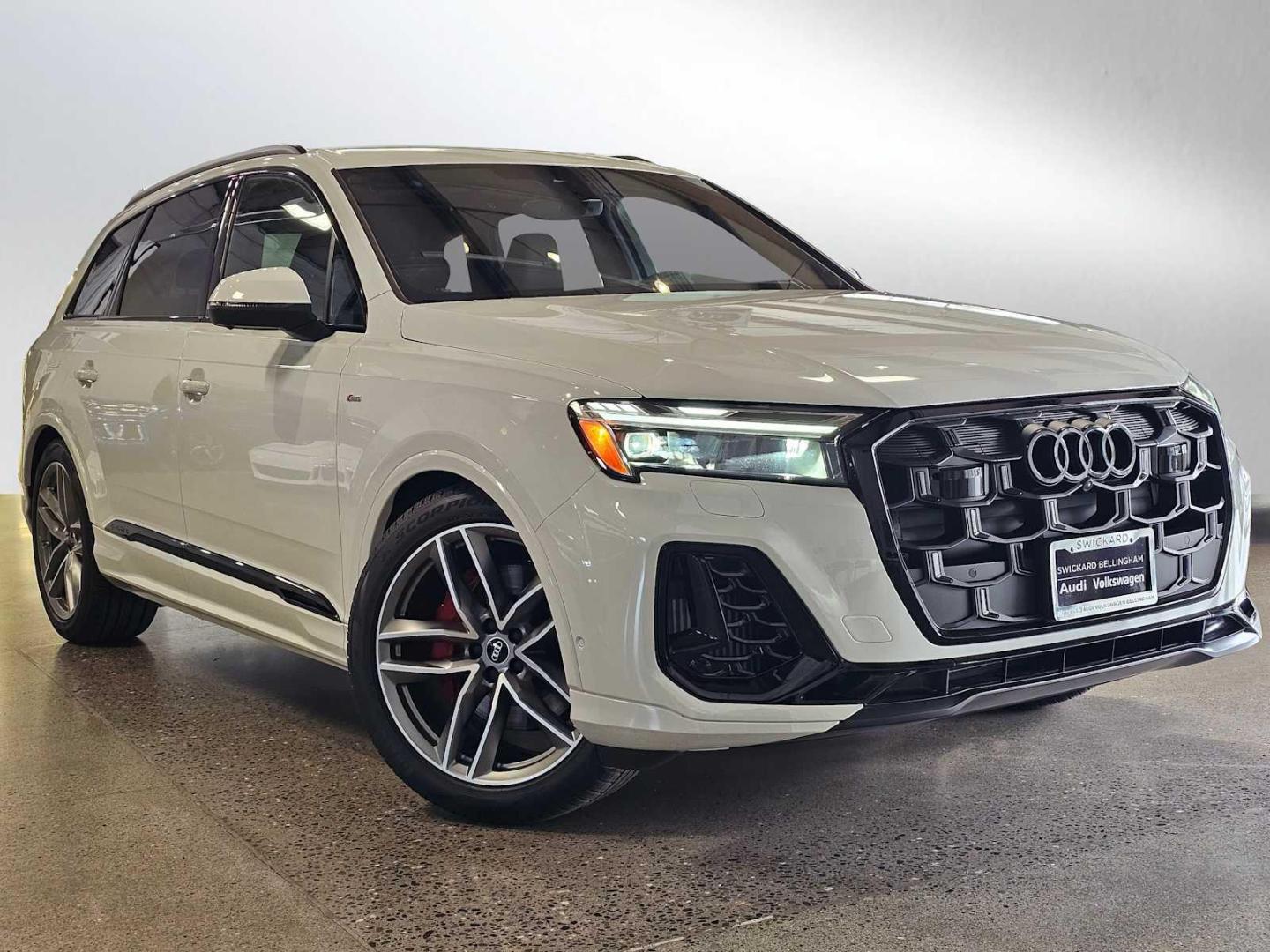 2026 Audi Q7 55 Prestige quattro Tiptronic's photo