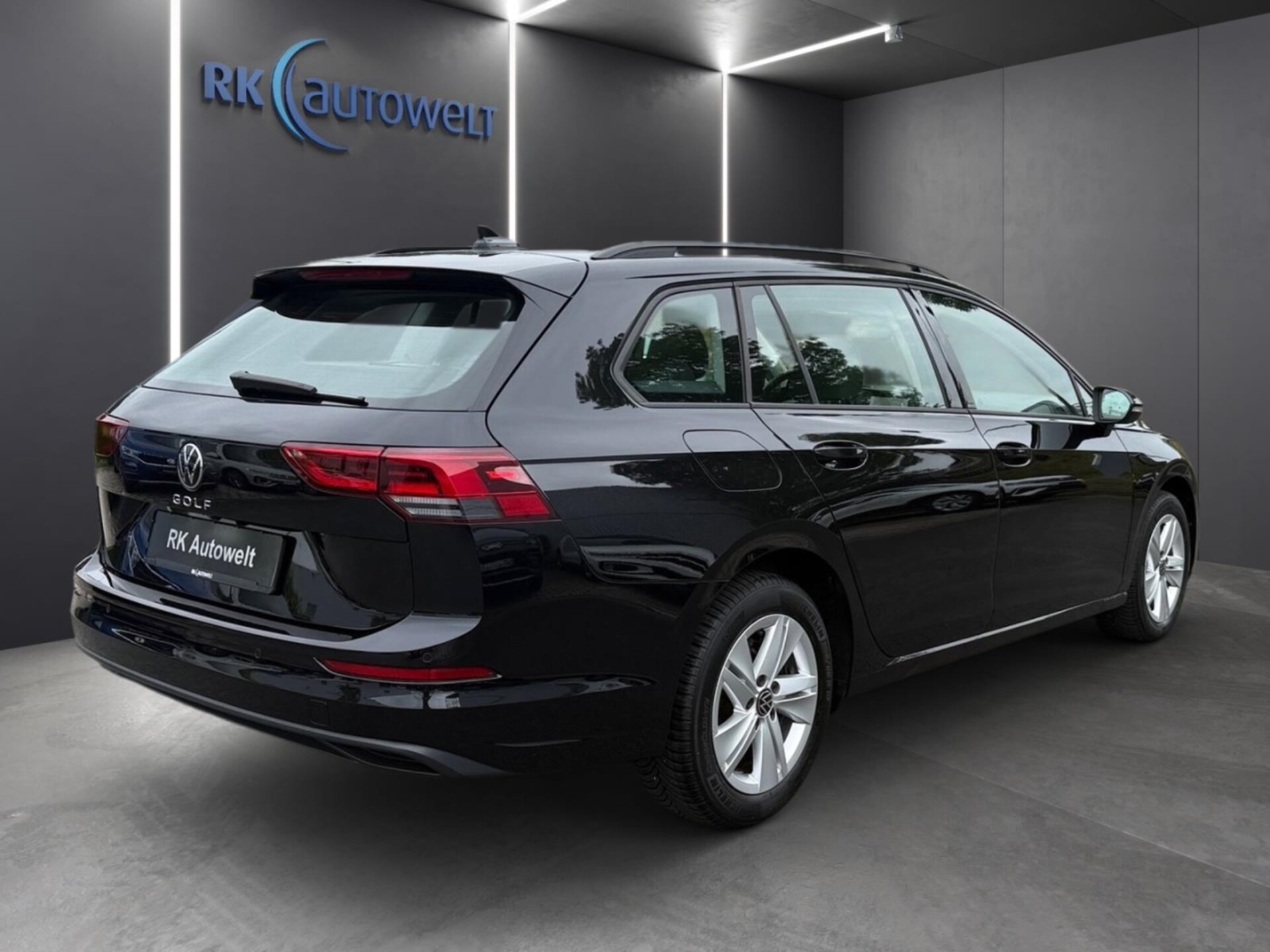 Volkswagen Golf Variant Life