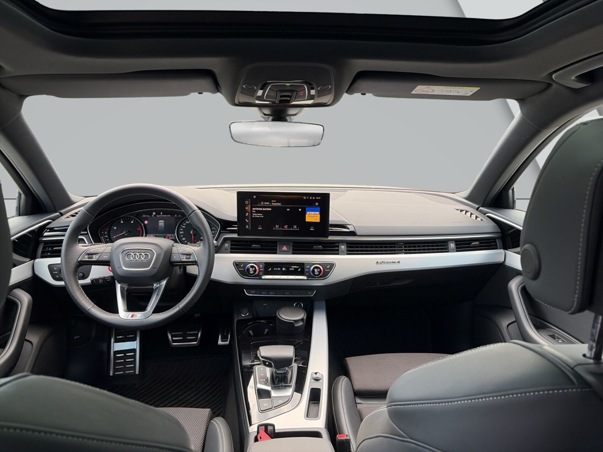 Audi A4 Avant S line