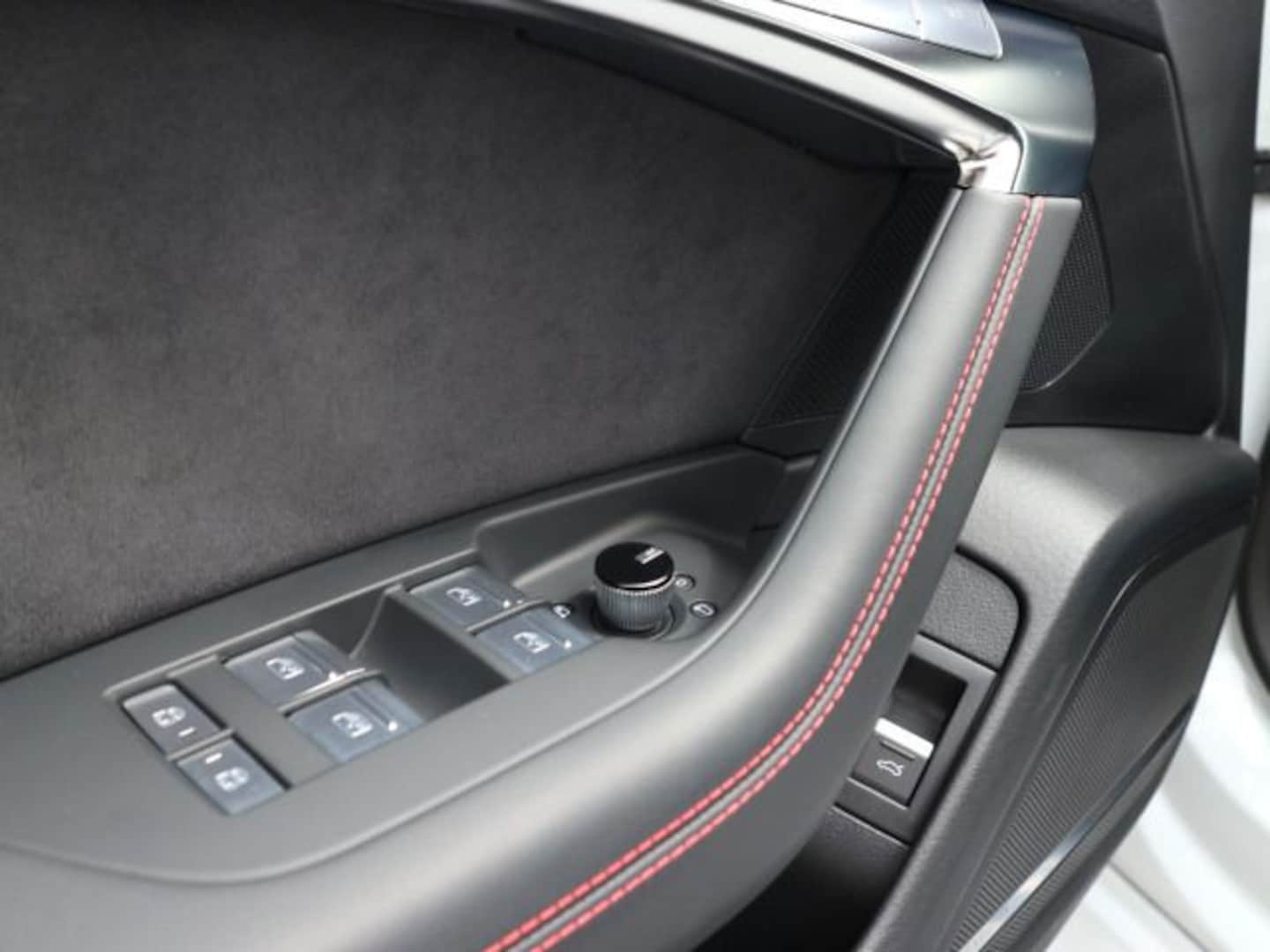 Bild über Audi RS 7 Sportback TFSI quattro tiptronic - für weitere Informationen kontaktieren Sie den Audi Partner