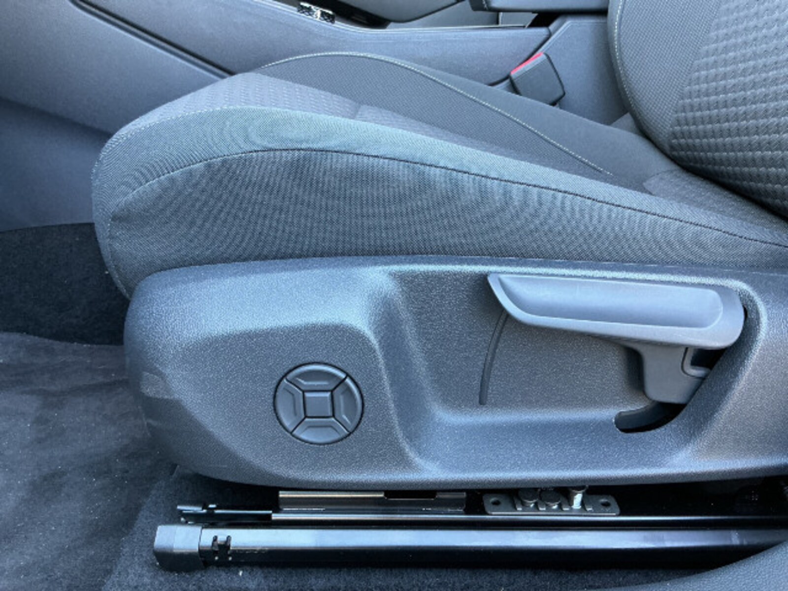 Volkswagen T-Roc – Bild 23