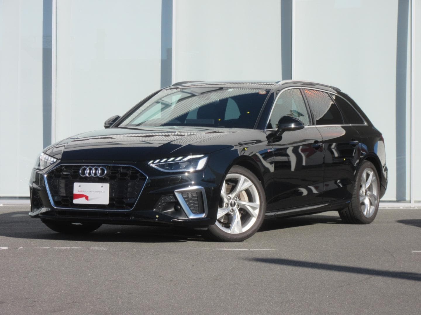 Audi A4 Avant 40 TDI quattro S line for more details contact your dealer