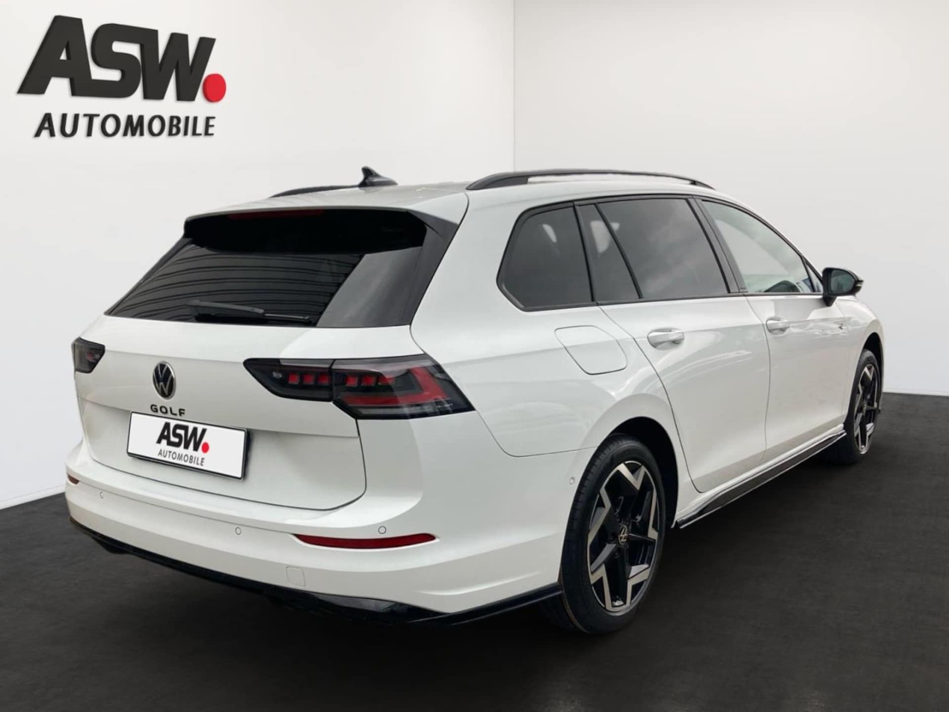 Volkswagen Golf Variant R-Line