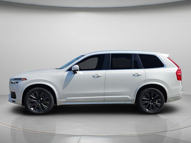 2022 Volvo XC90