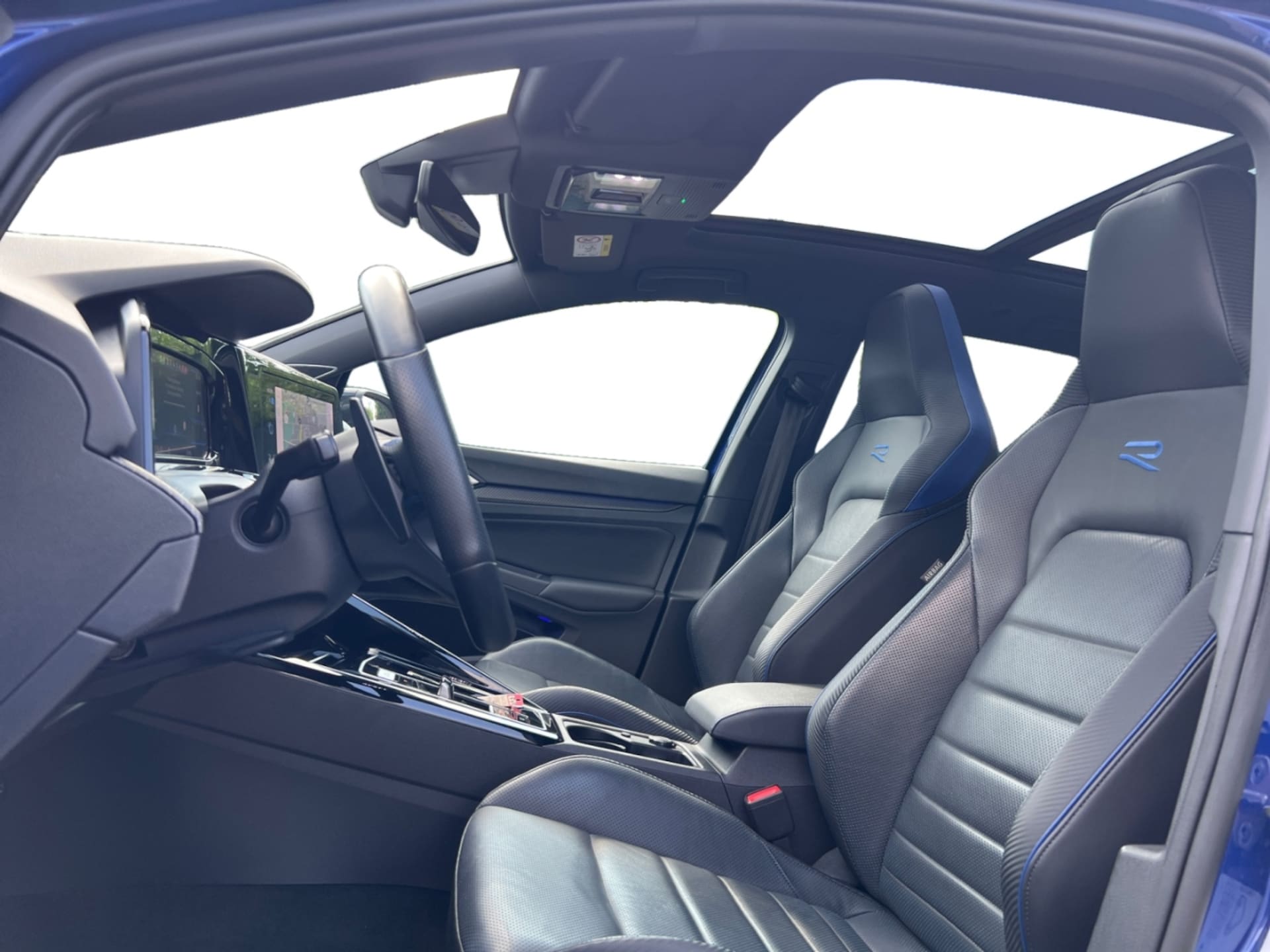 Volkswagen Golf Variant R