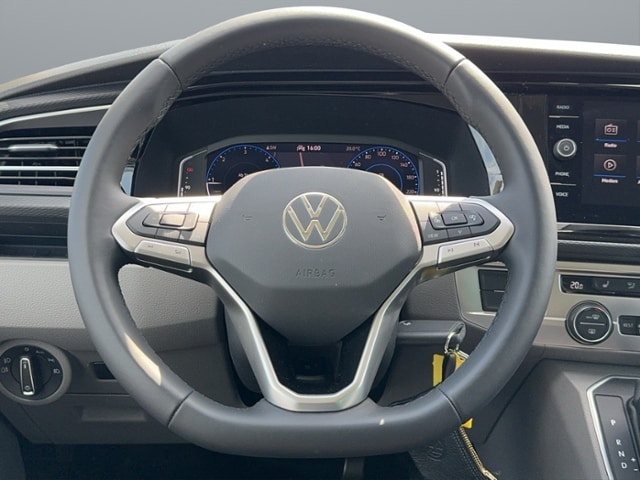Volkswagen T6.1 Caravelle larger