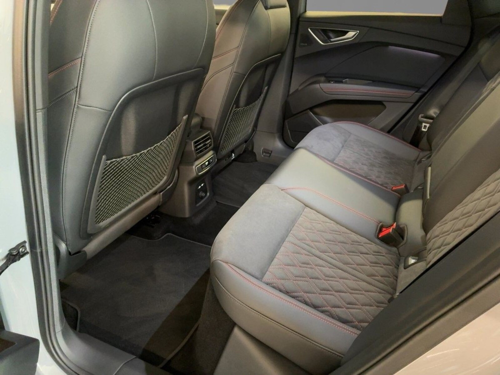 Audi Q4 Sportback e-tron – Bild 7