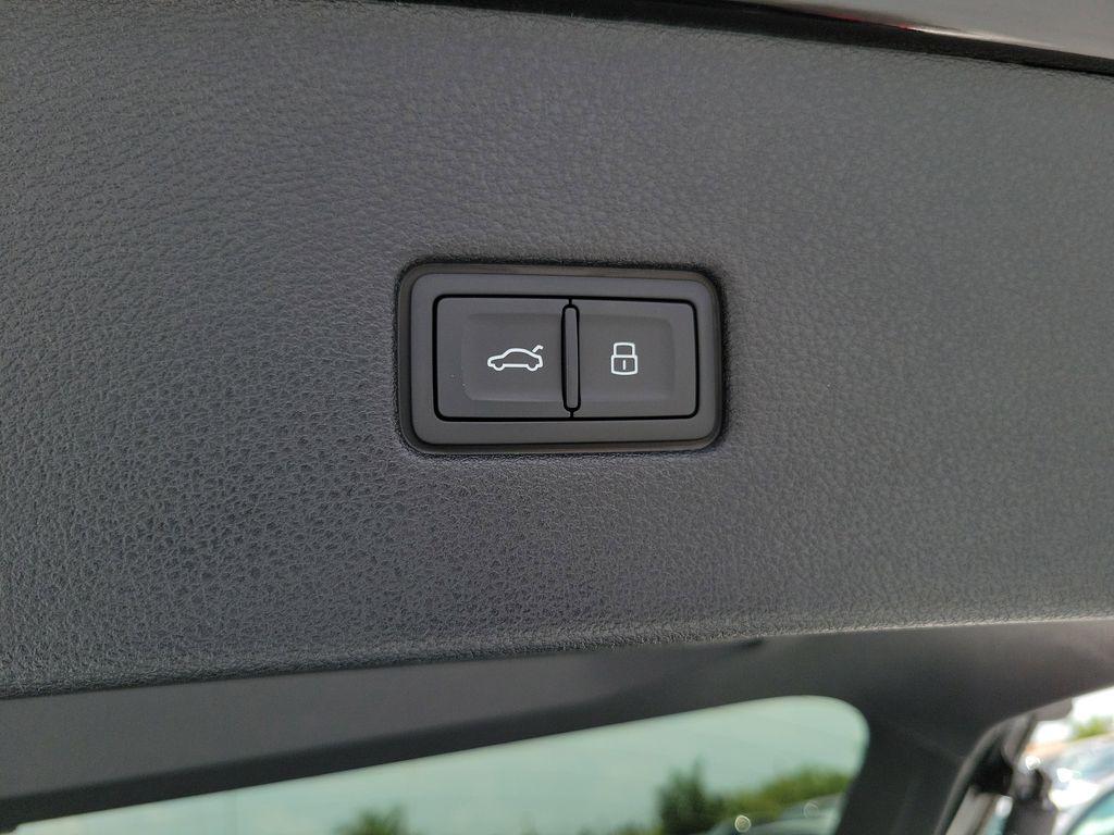 2026 Audi Q8 Premium Plus - Photo 31