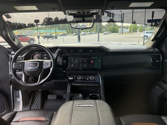 2024 GMC Sierra