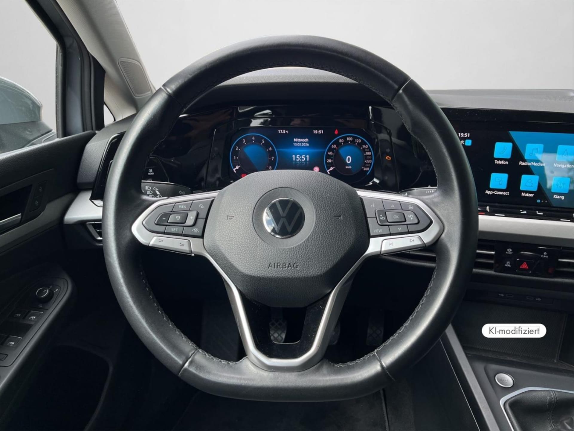 Volkswagen Golf Life
