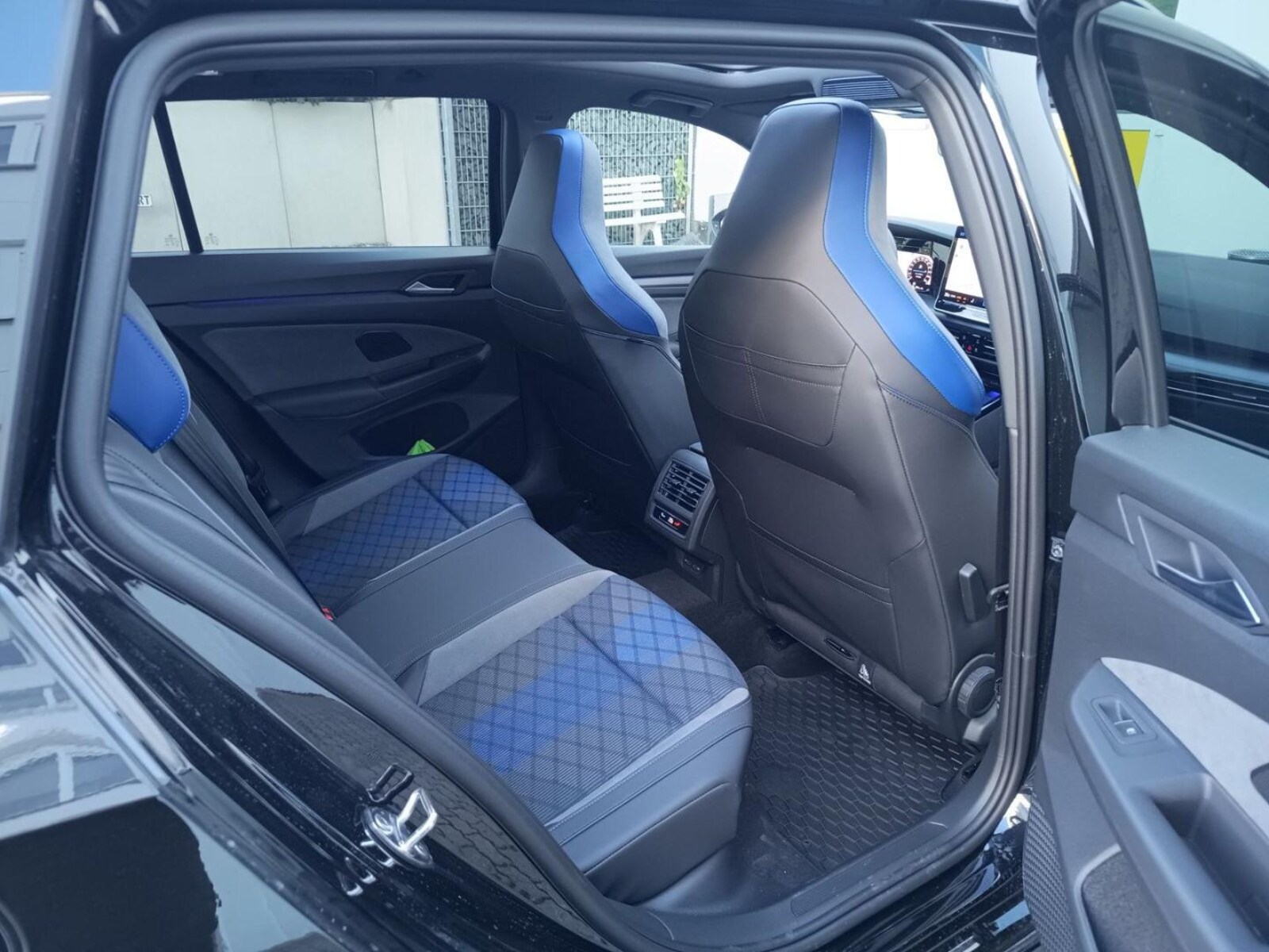 Volkswagen Golf Variant – Bild 16