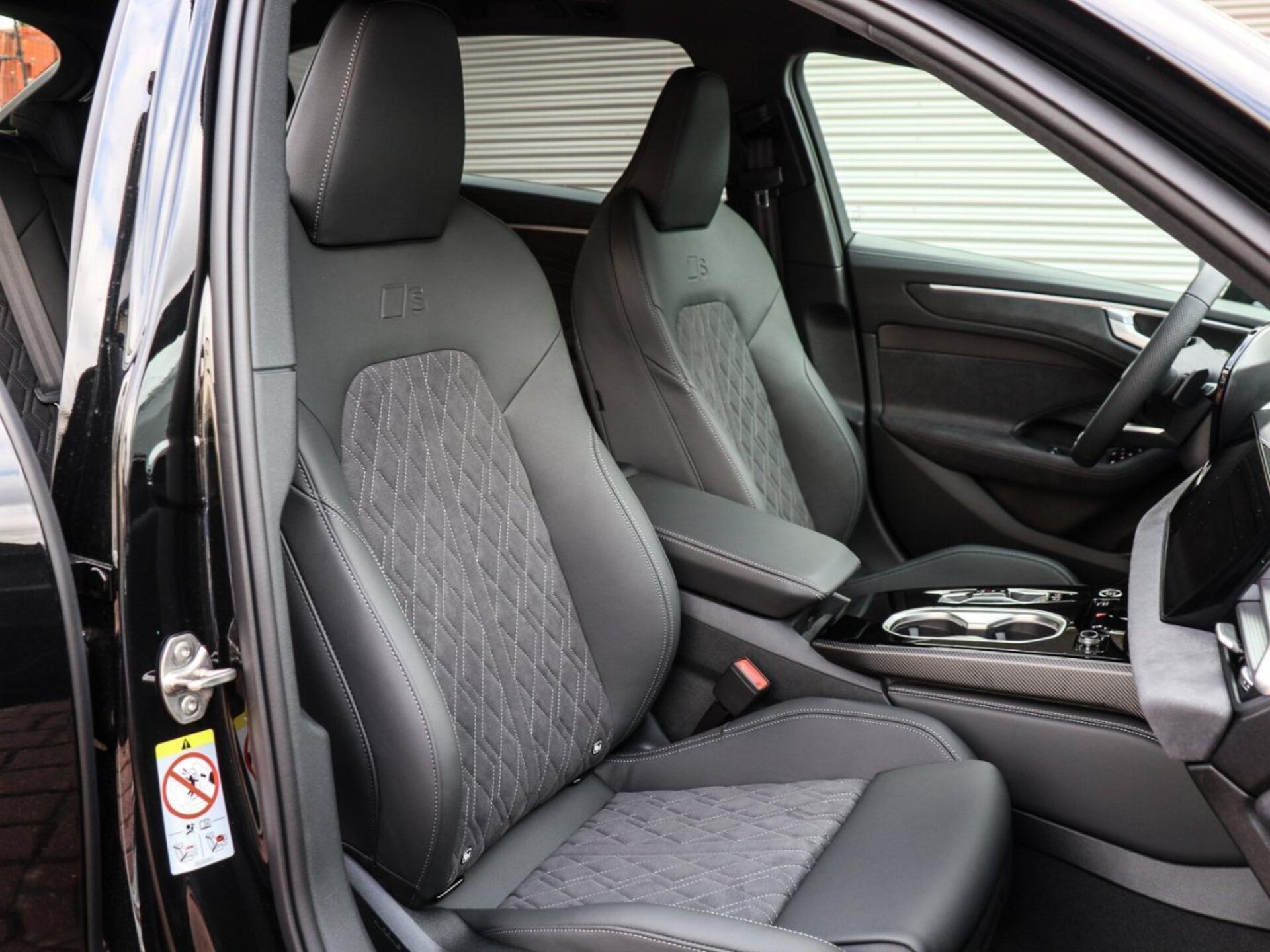 Audi A6 Avant edition one