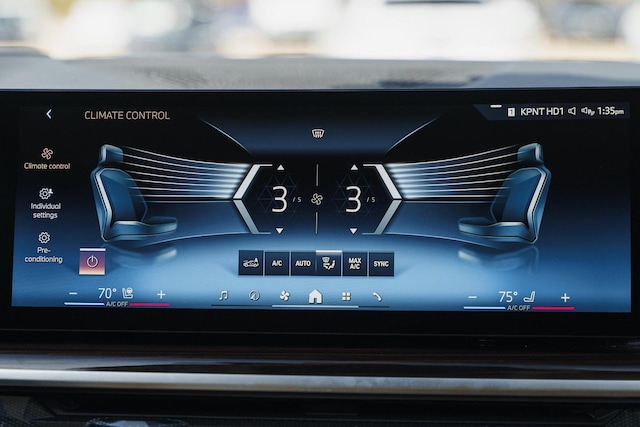 2026 BMW X7 40i - Photo 12