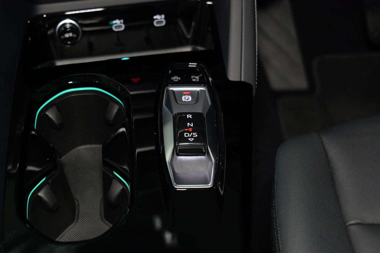 Image about Audi Q5 SUV TFSI 150 kW