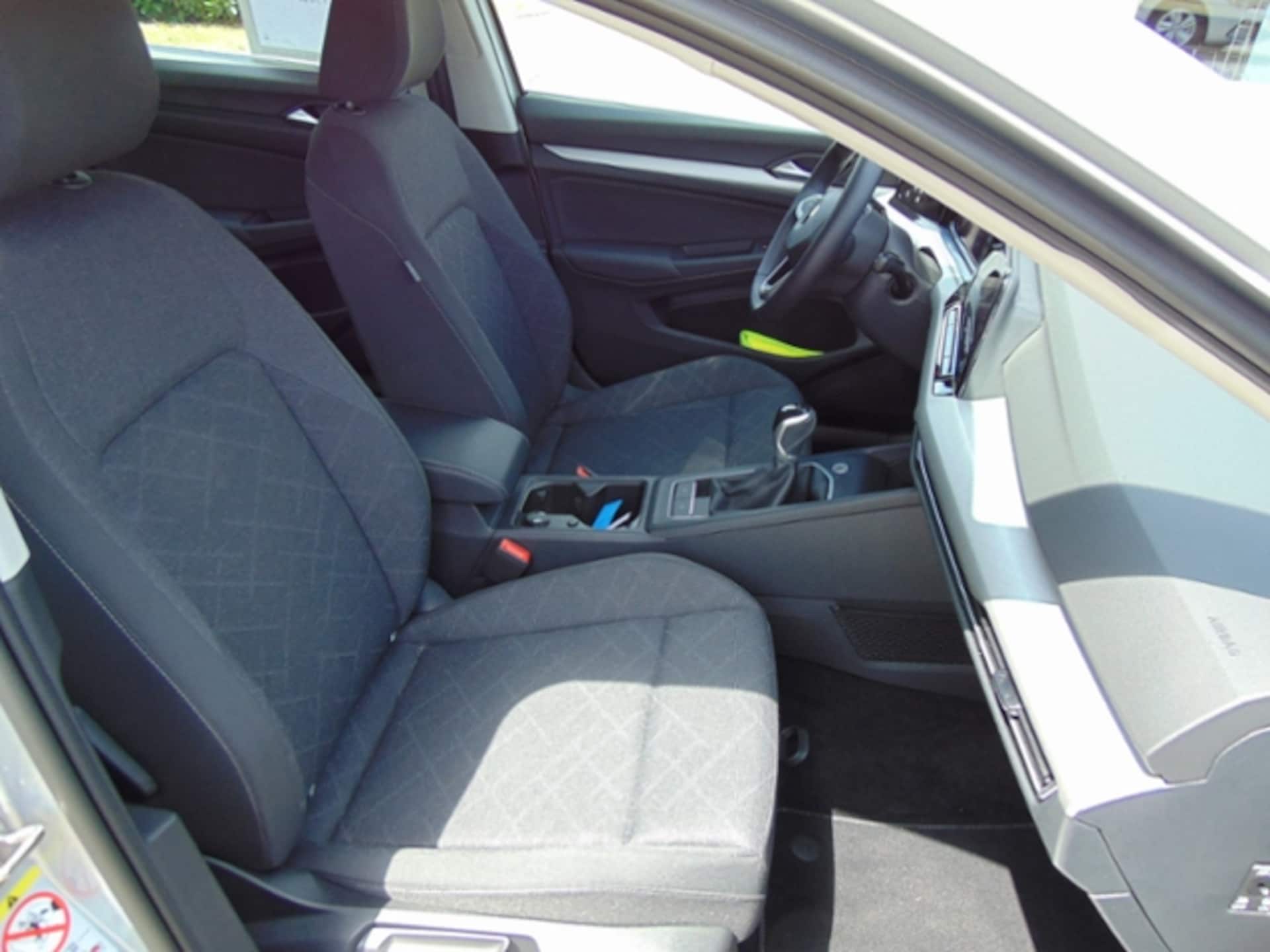 Volkswagen Golf Variant Life