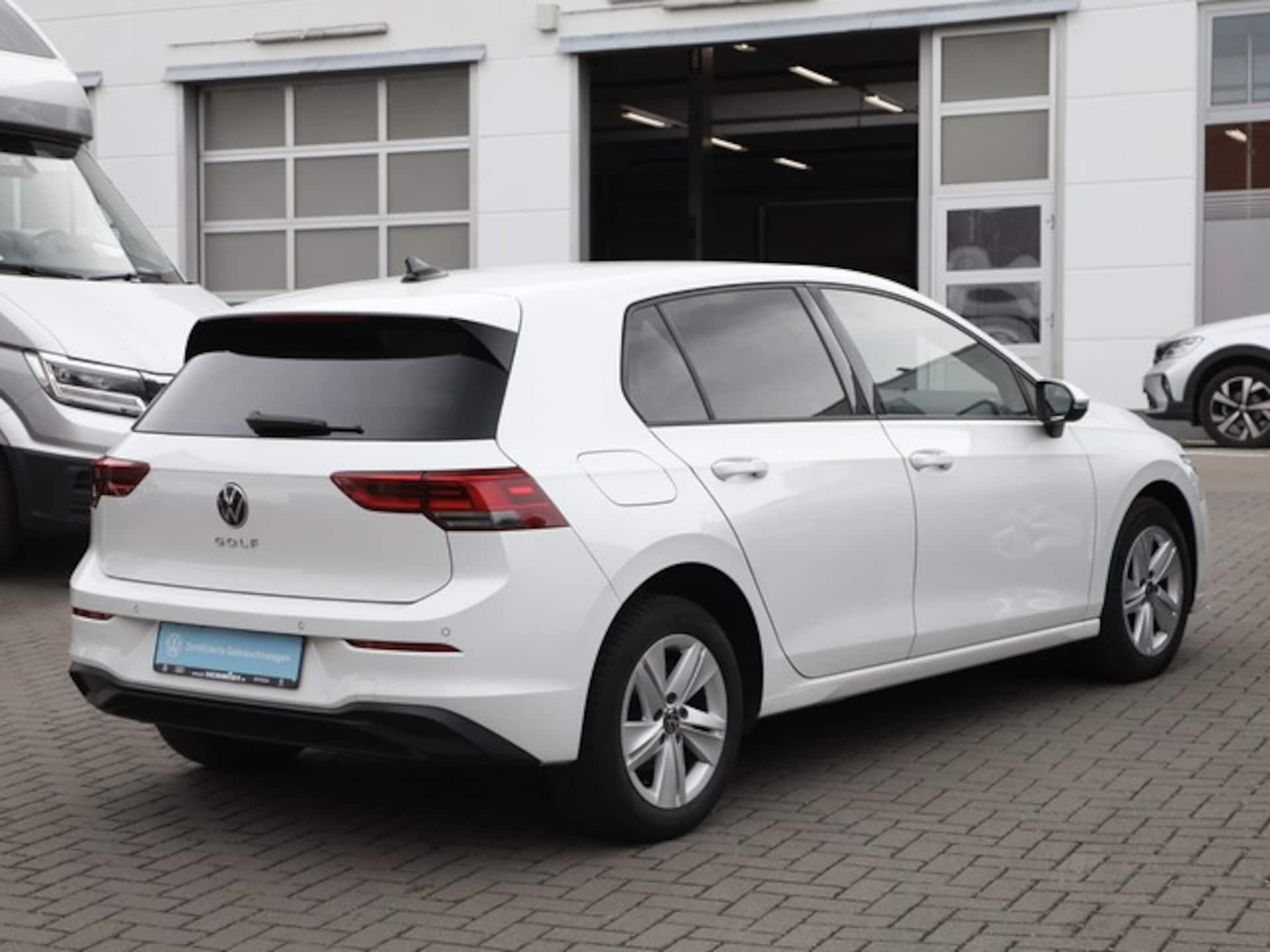 Volkswagen Golf Life