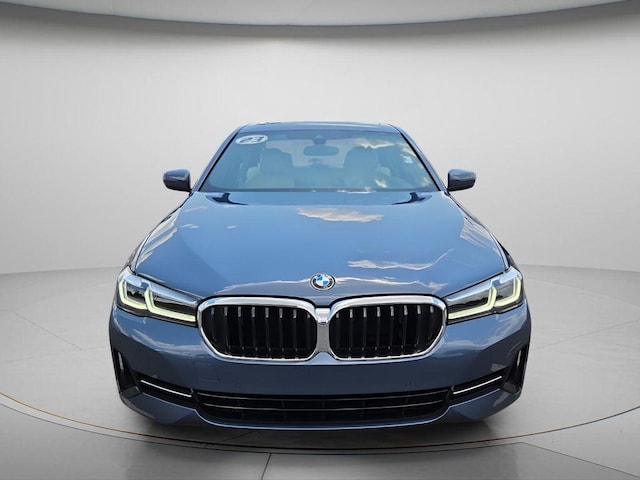 2023 BMW 530