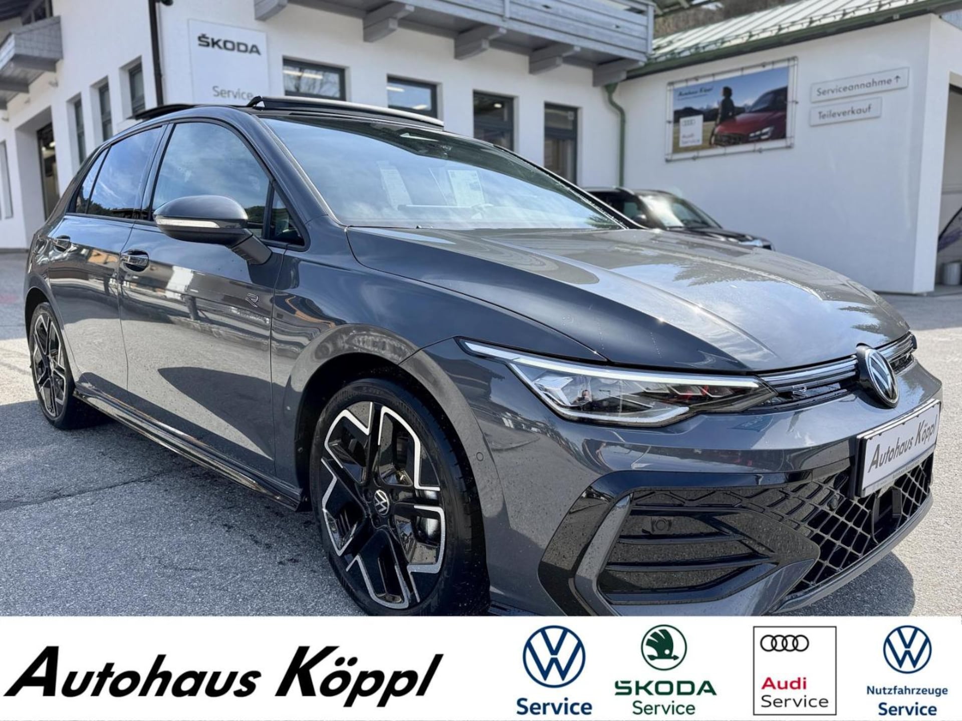 Volkswagen Golf R-Line