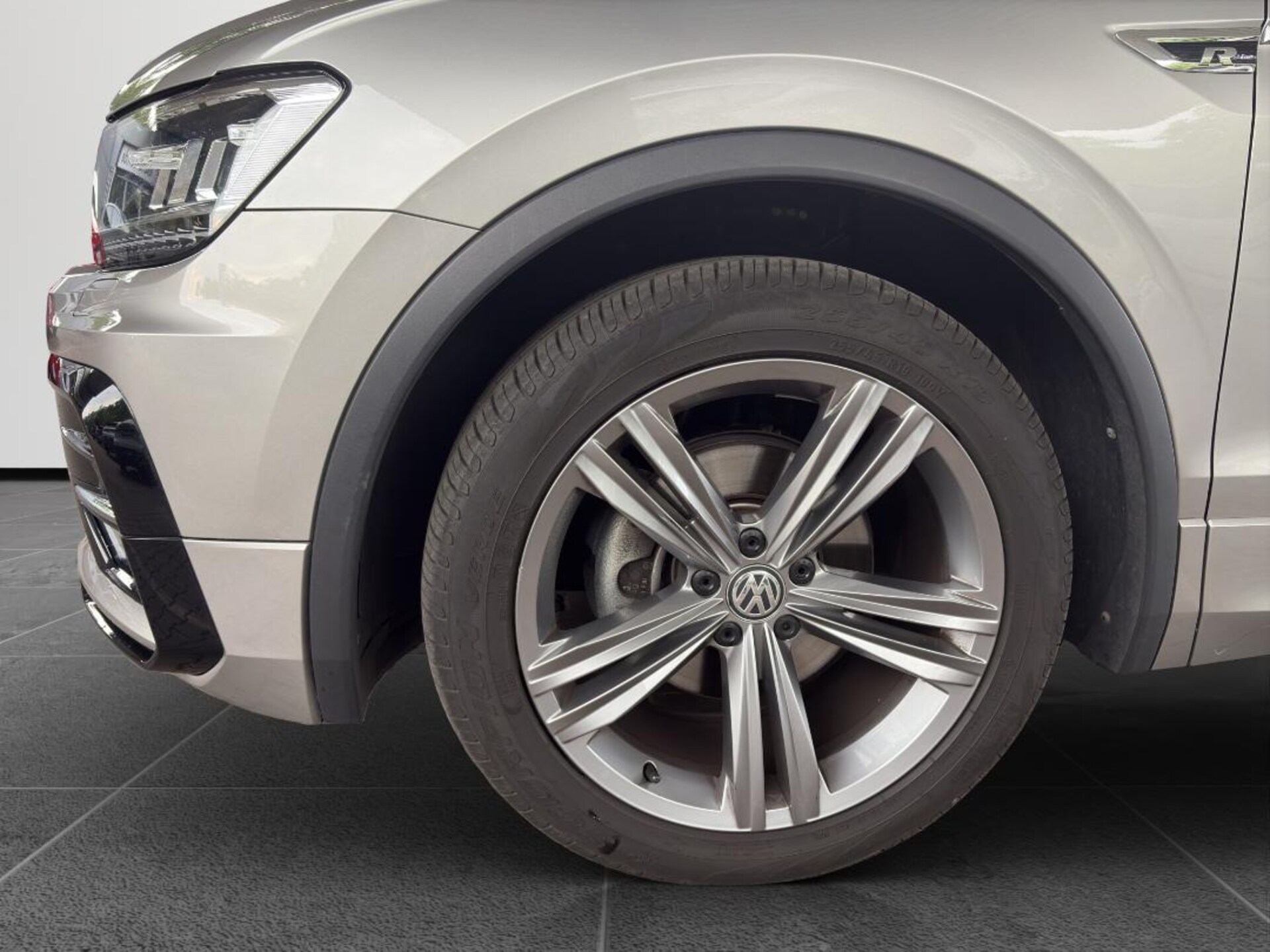 Volkswagen Tiguan R-Line