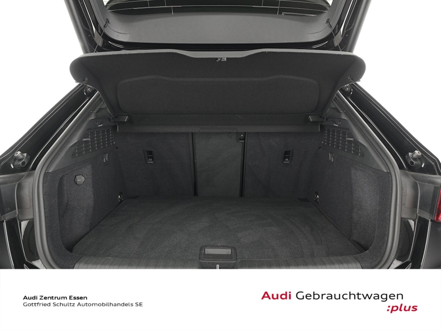 Bild über Audi S3 Sportback TFSI quattro S tronic - für weitere Informationen kontaktieren Sie den Audi Partner
