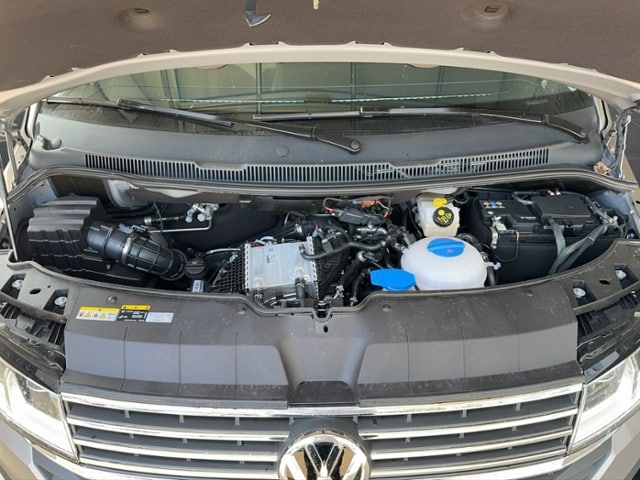 Volkswagen T6.1 Caravelle larger