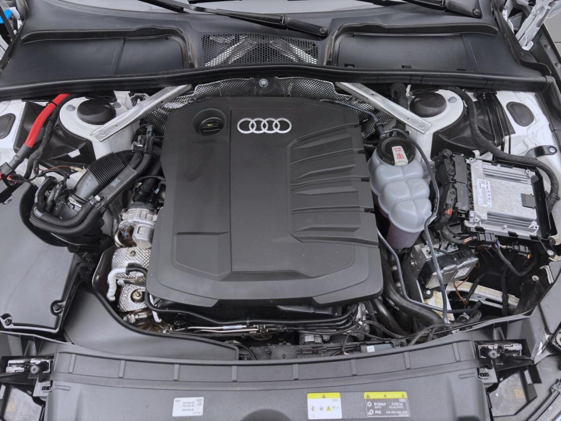 Audi A4 Limousine S line