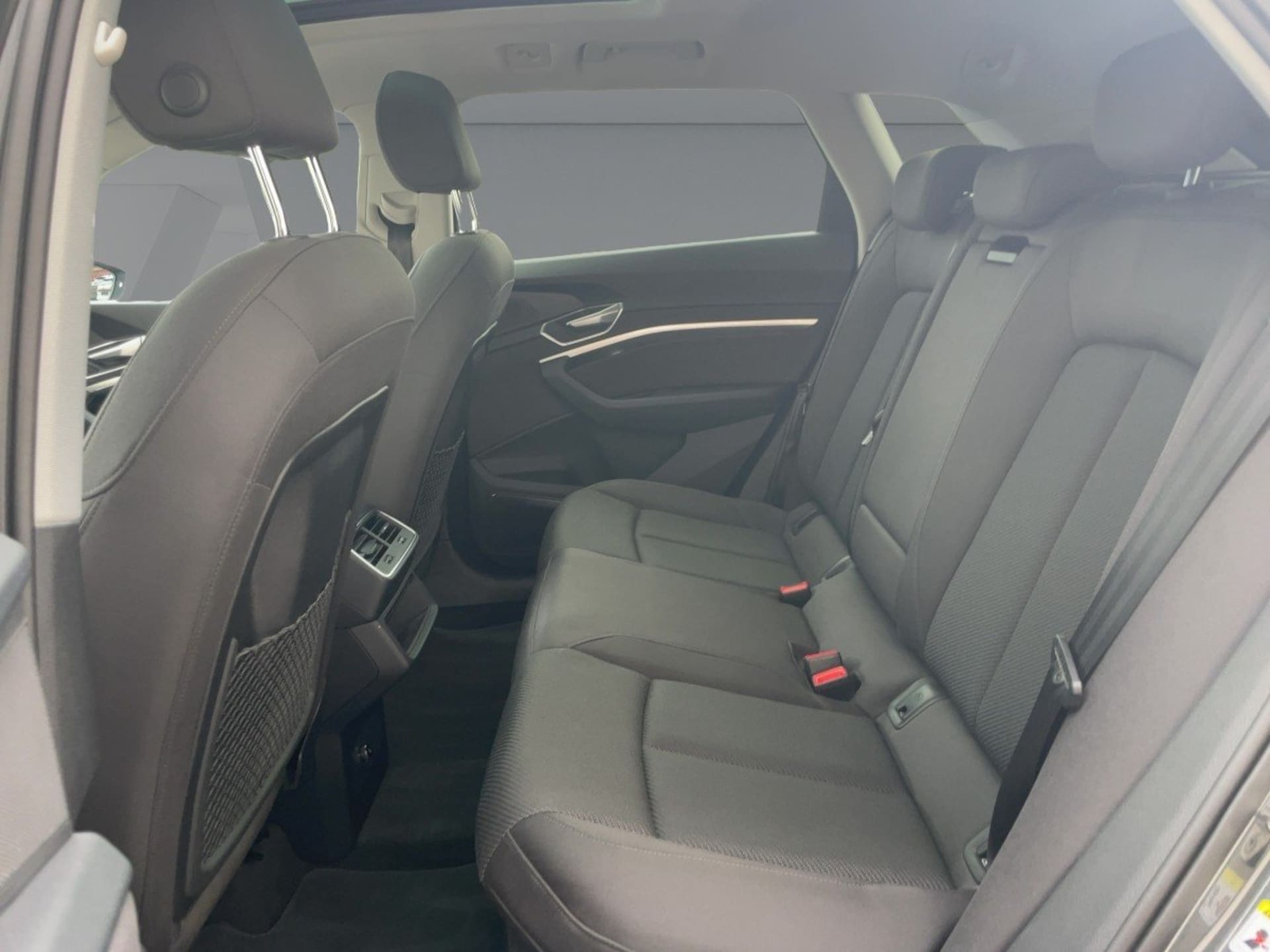 Audi e-tron S line