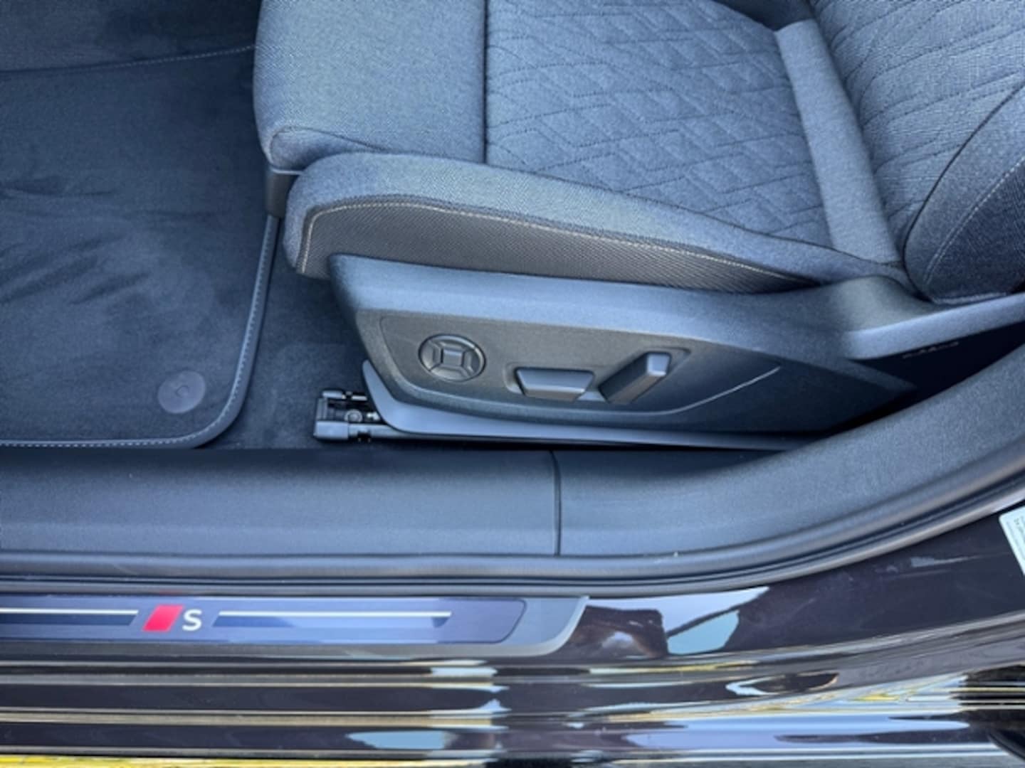 Bild über Audi A6 Avant edition one TDI quattro 150 kW S tronic - für weitere Informationen kontaktieren Sie den Audi Partner