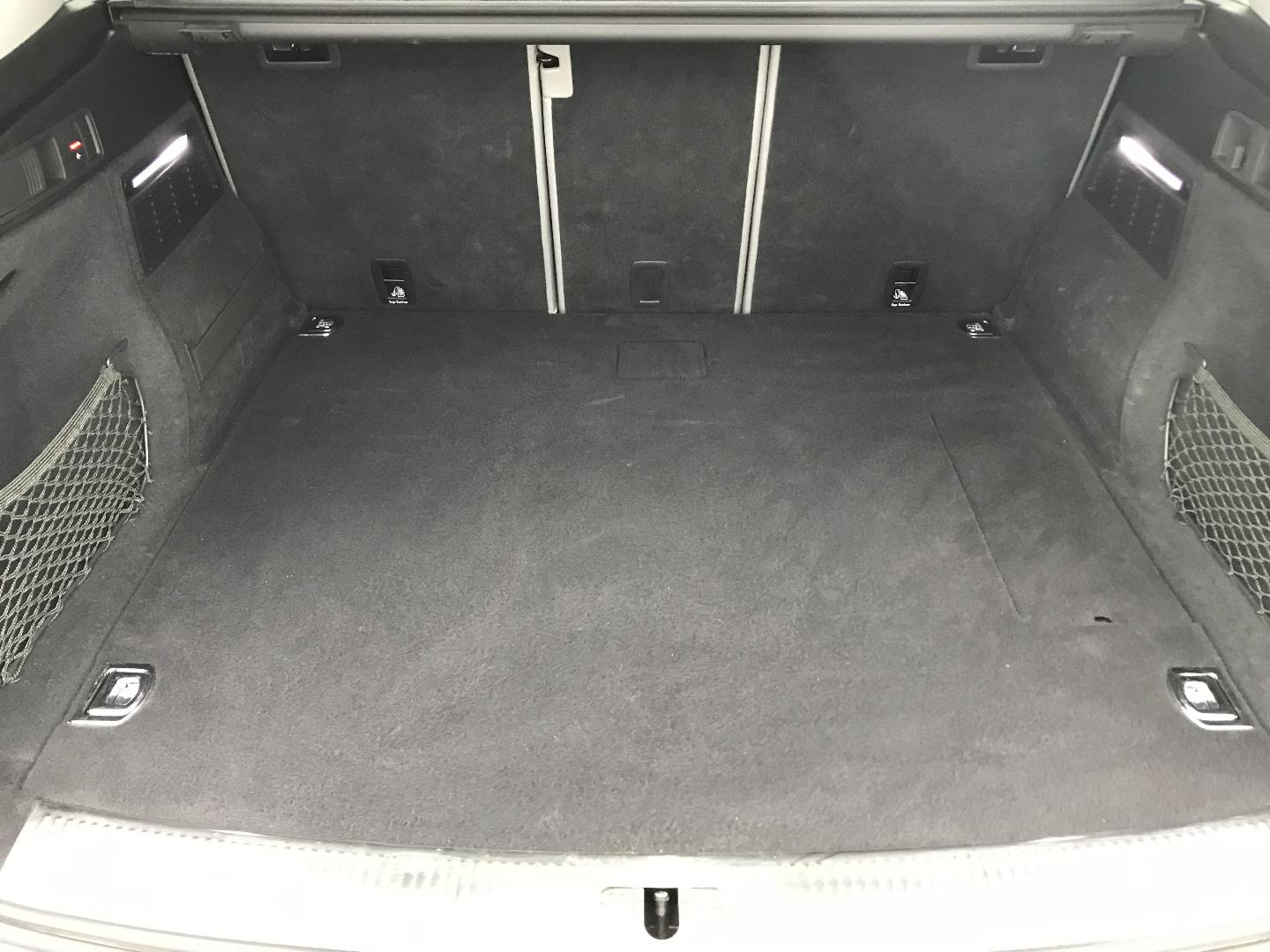 Image about Audi Q5 TFSI e Avus 50 TFSI e quattro 220 kW (299 ch) S tronic