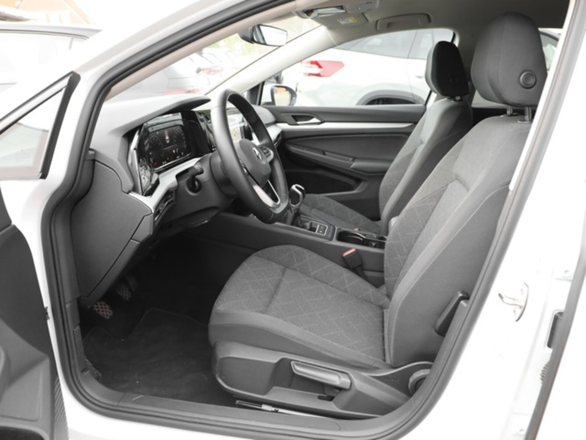 Volkswagen Golf Life