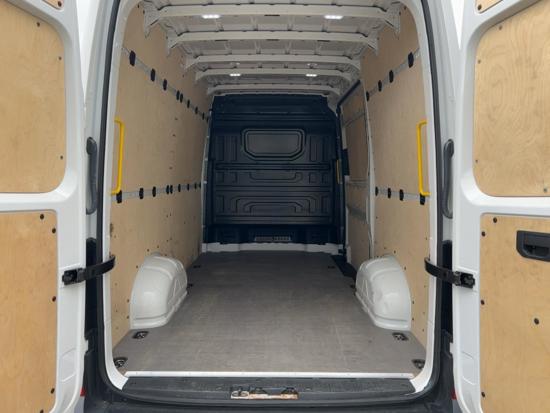 Volkswagen Crafter Kasten mittlerer Radstand