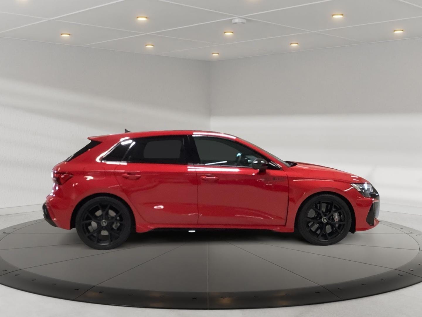 Bild über Audi RS 3 Sportback TFSI quattro 294 kW S tronic - für weitere Informationen kontaktieren Sie den Audi Partner