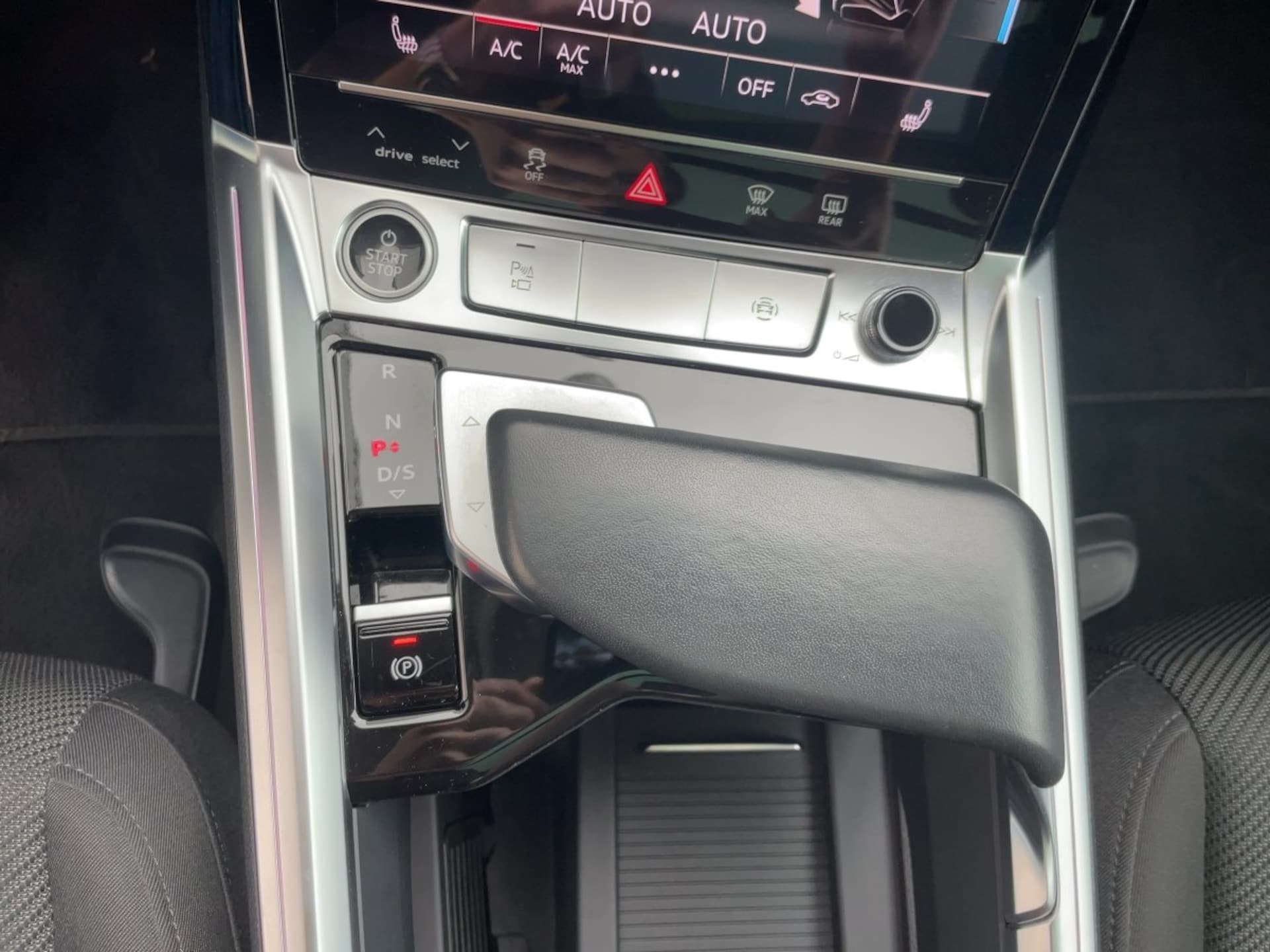 Audi e-tron S line