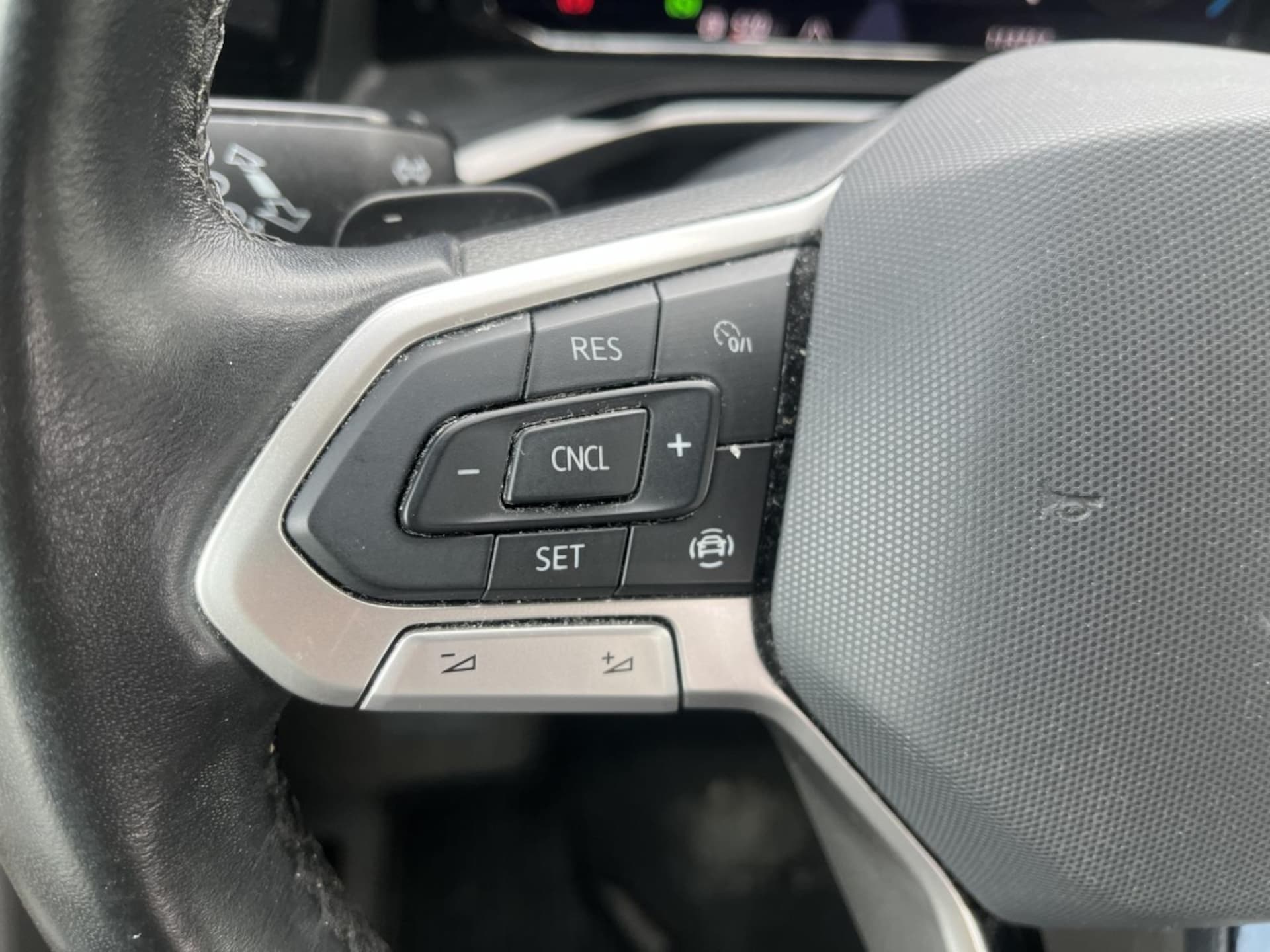 Volkswagen Multivan Basis-Modell