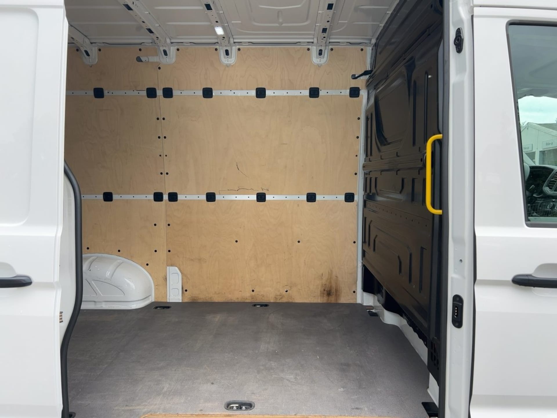 Volkswagen Crafter Kasten mittlerer Radstand