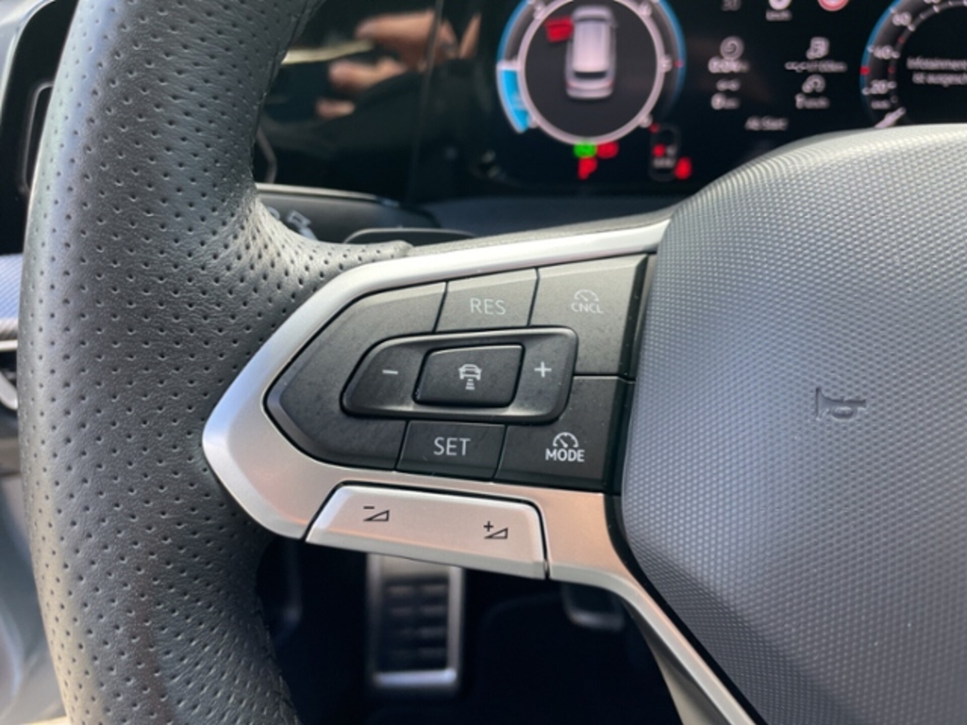 Volkswagen Golf Variant R-Line