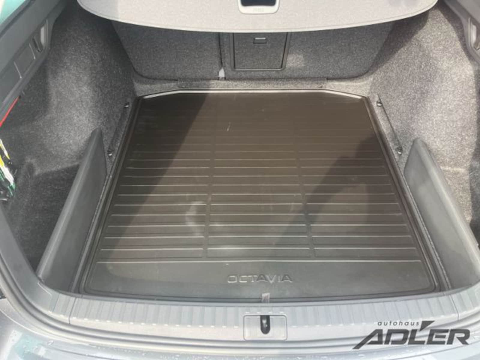 Škoda Octavia Combi – Bild 14