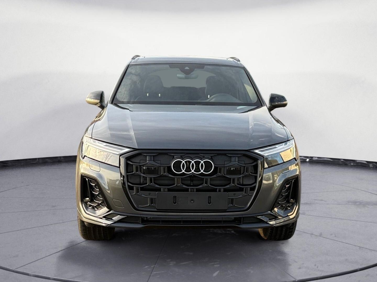 Bild über Audi Q7 SUV TDI quattro 210 kW tiptronic - für weitere Informationen kontaktieren Sie den Audi Partner