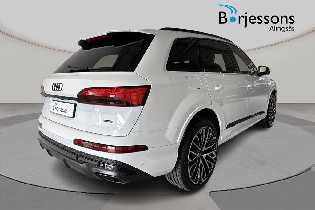 Bild som visar Audi Q7 SUV TFSI e Q7 SUV 60 TFSI e quattro S line 490 hk tiptronic - för mer information kontakta din Audi Partner