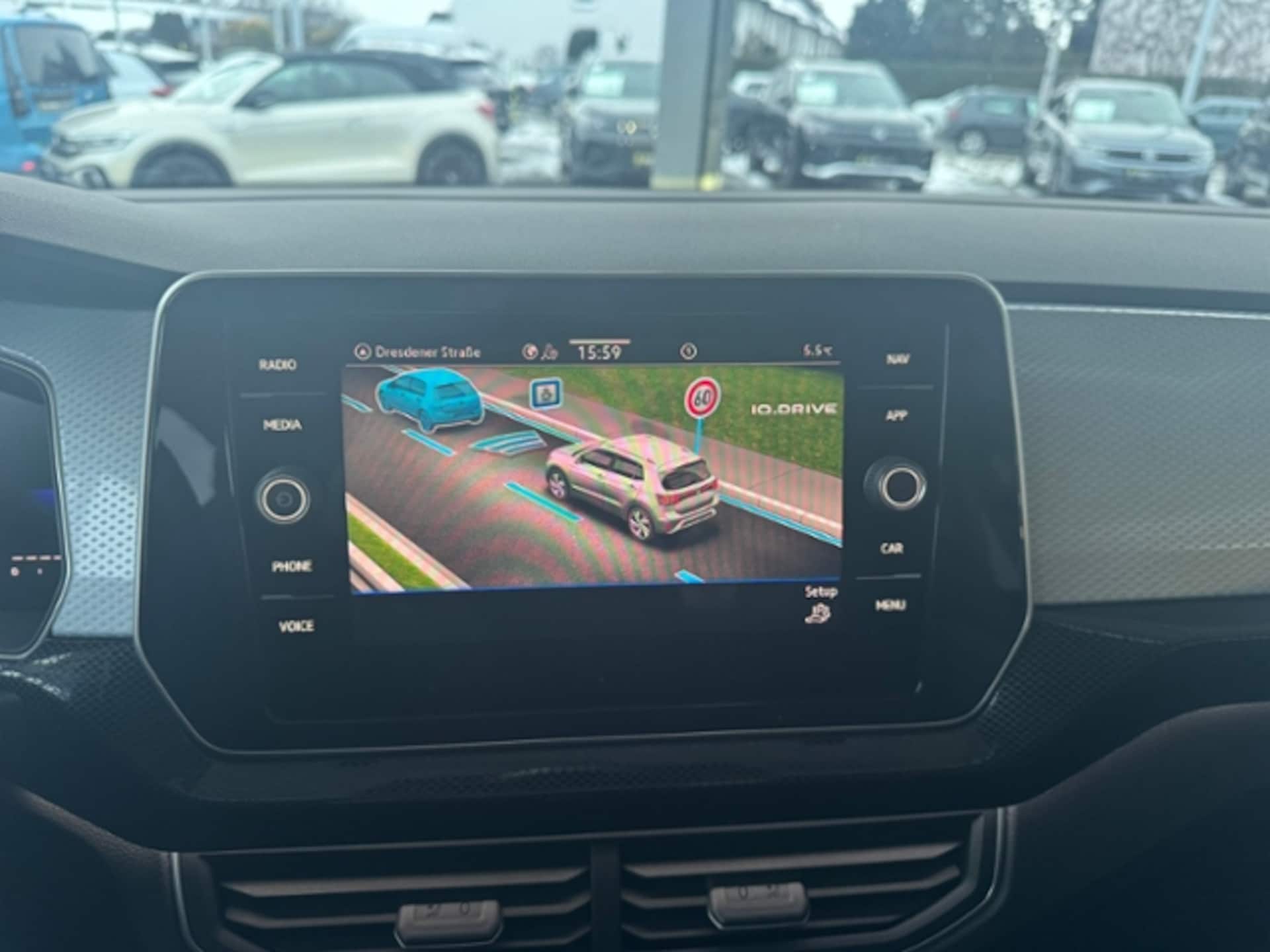Volkswagen T-Cross Life