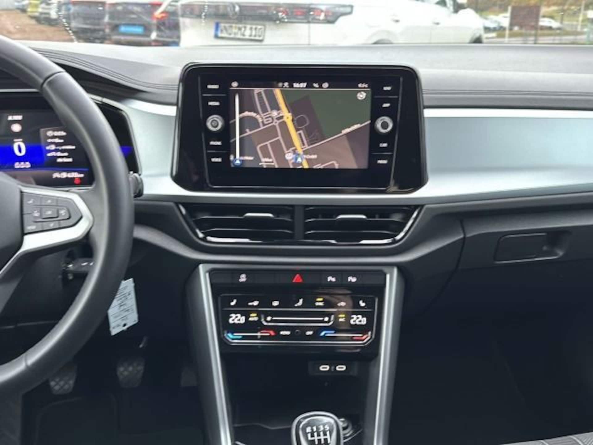 Volkswagen T-Roc Life