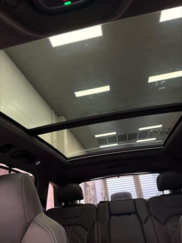 2023 AUDI SQ7 - Image 16