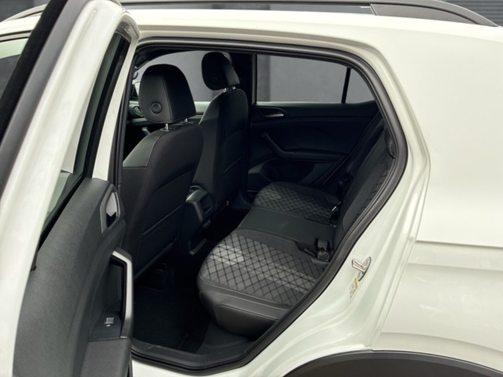 Volkswagen T-Cross – Bild 11