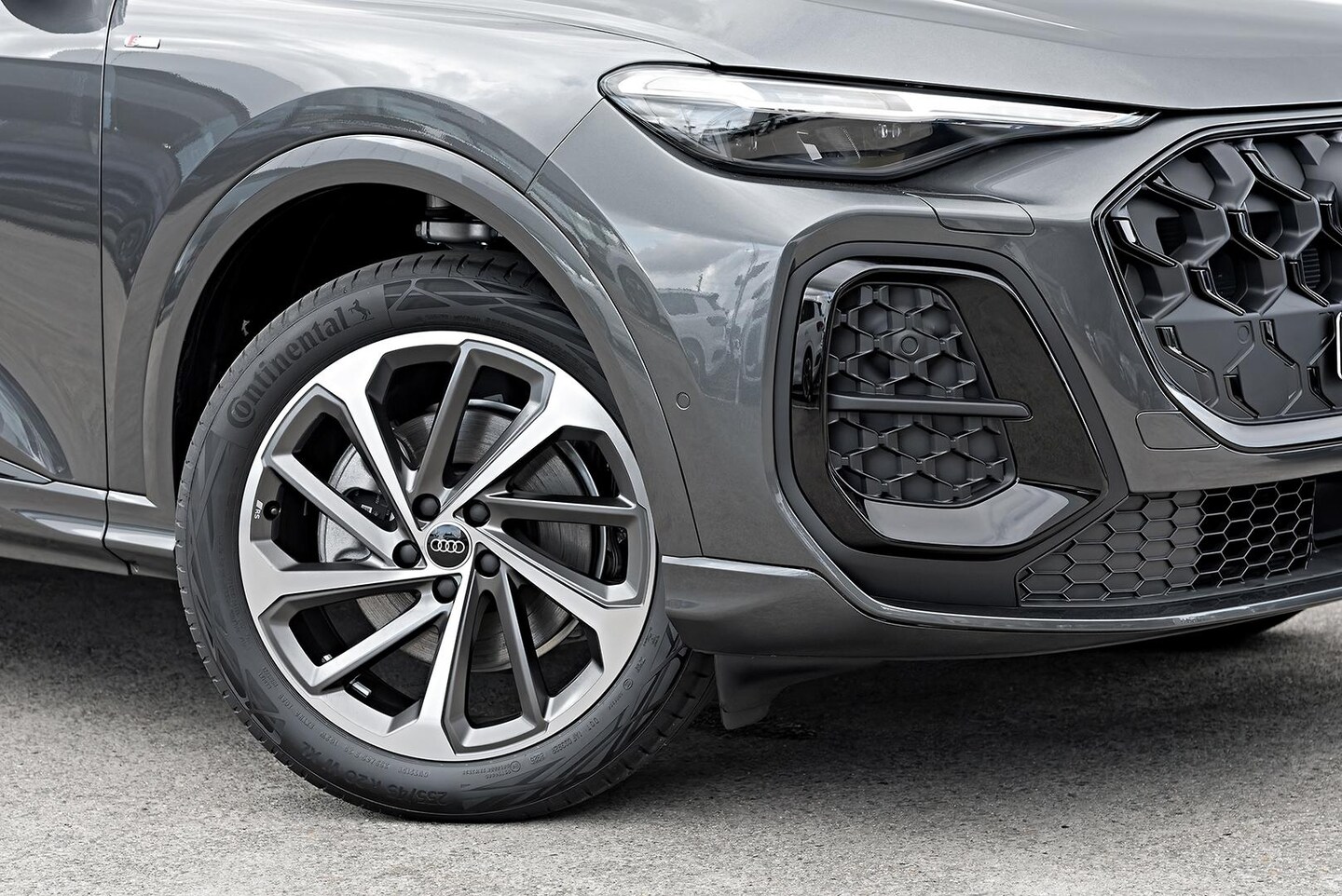 Image about Audi Q5 SUV TFSI quattro 200 kW sport